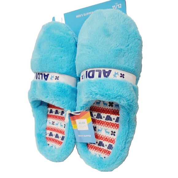 ALDI GEAR 2023 Men's Ltd Ed Holiday Faux Fur Plush Blue Logo Slippers Size 11/12 - Picture 2 of 10